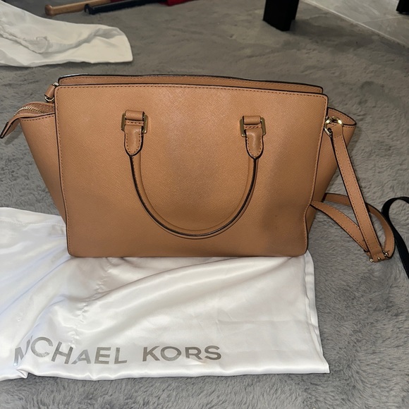 Michael kors Selma large handbag great condition - Picture 7 of 7